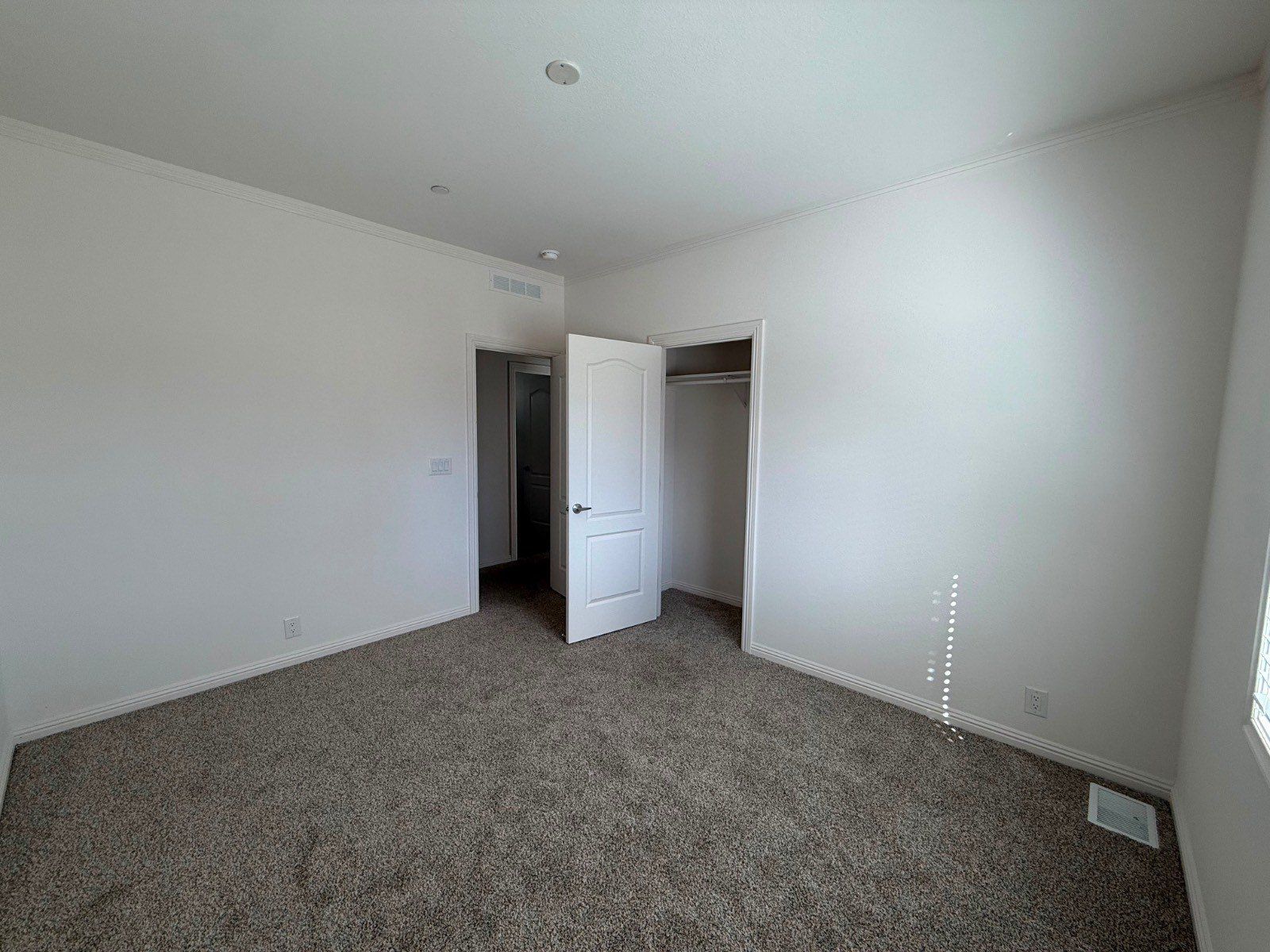 22838 Bear Valley Rd. Apple Valley, CA 92308