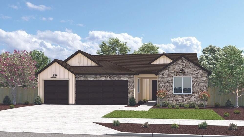 1506 S Bluegrass Street. Visalia, CA 93277