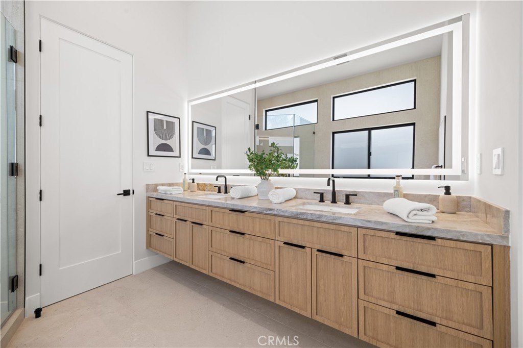 2217 Bataan Road. Redondo Beach, CA 90278