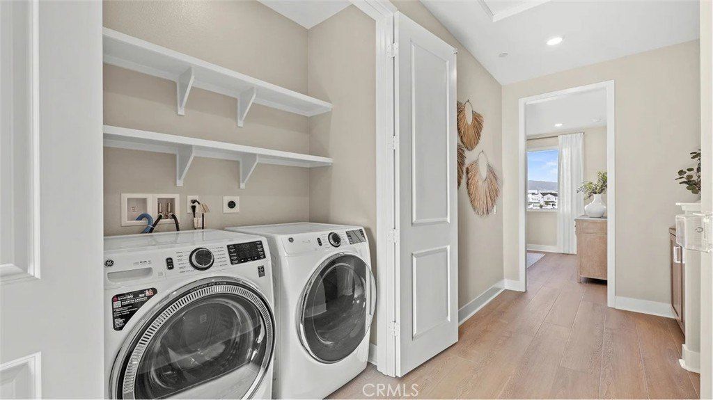 705 Sonia. Irvine, CA 92618