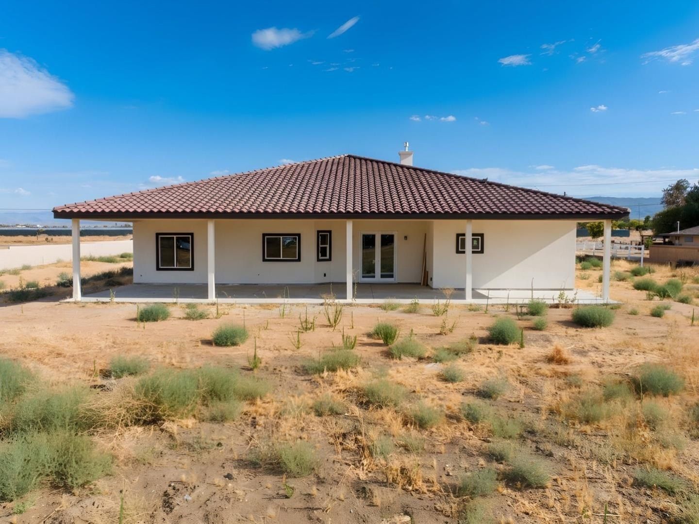 1805 W Columbia Way. Lancaster, CA 93534