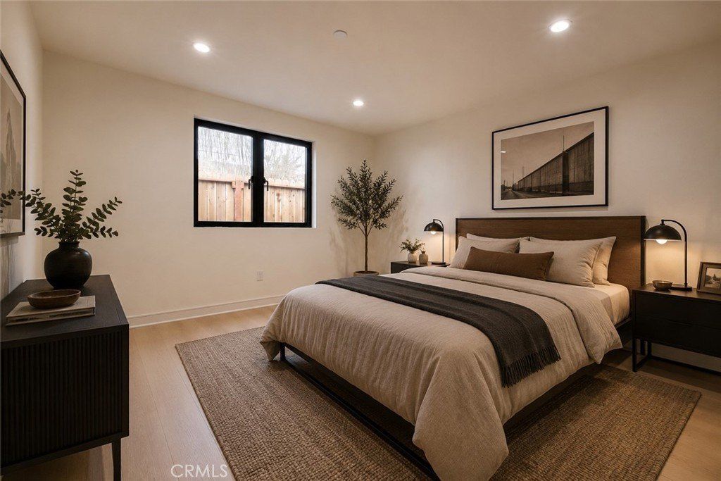 2678 Newell Street. Los Angeles, CA 90039
