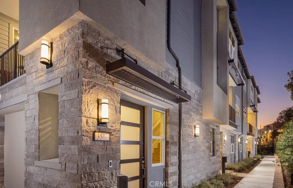 3584 E Indigo Privado. Ontario, CA 91764