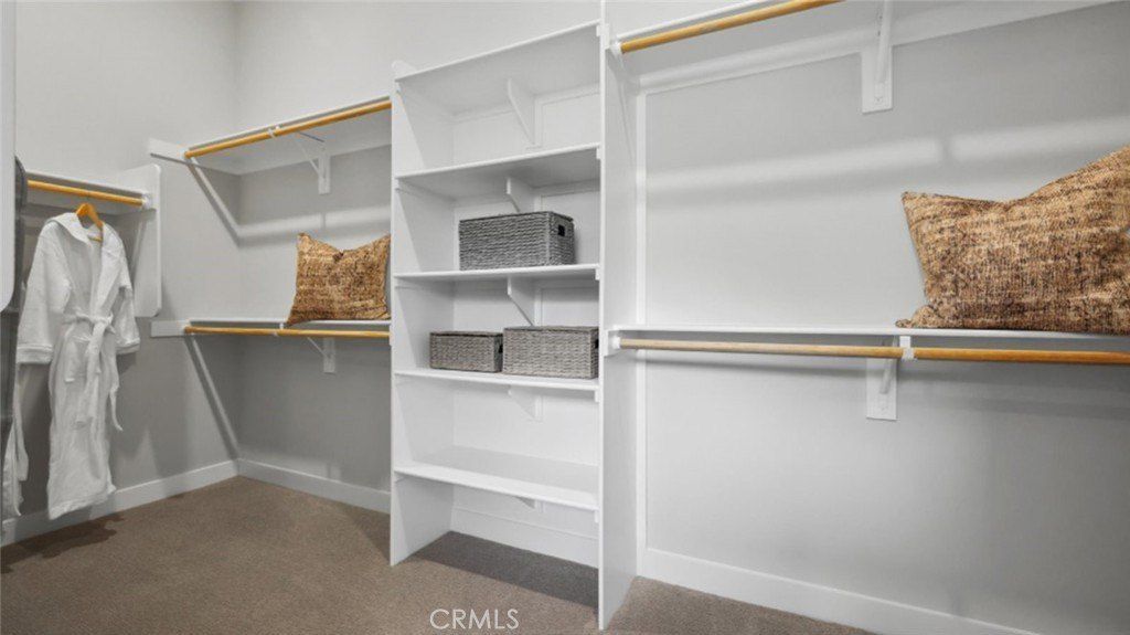 24553 Camino Canoa. Valencia, CA 91354