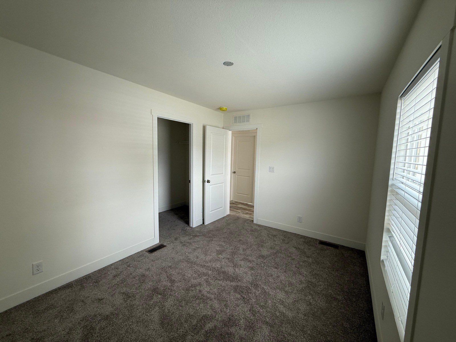 2595 Atlanta Ave. Riverside, CA 92507