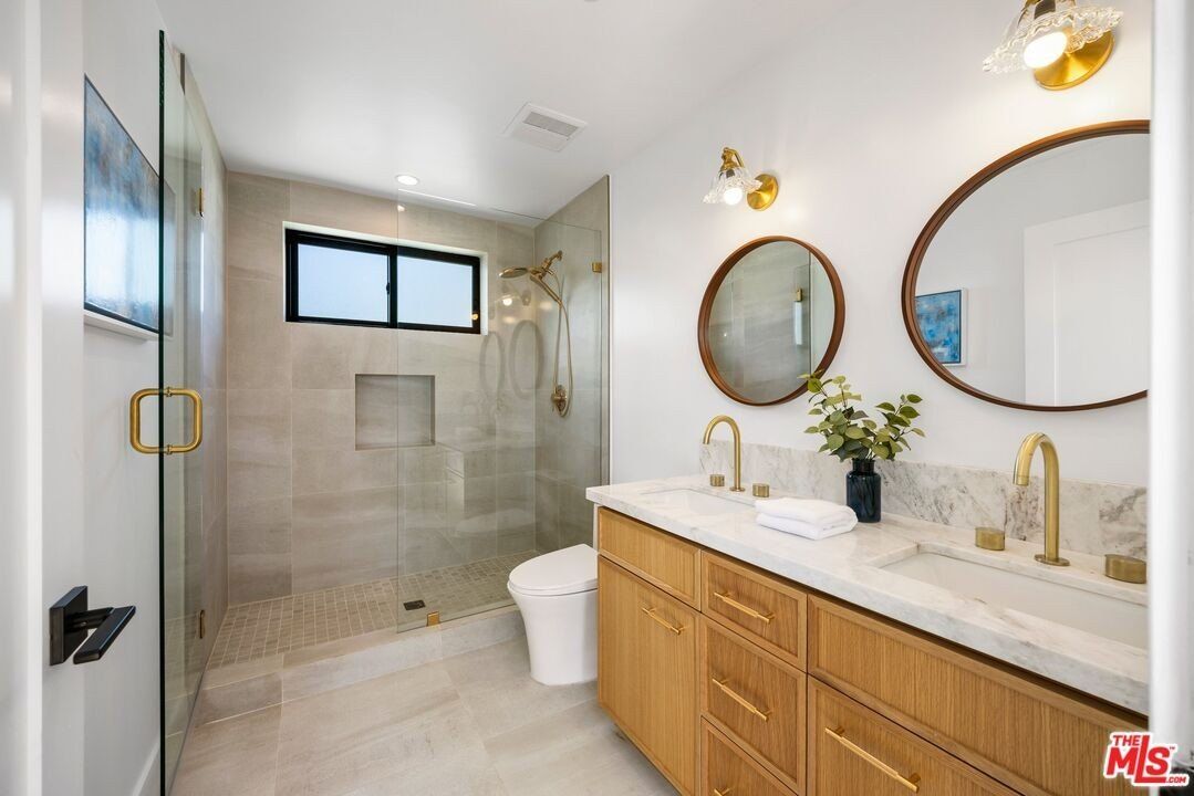 4323 Beethoven St. Los Angeles, CA 90066