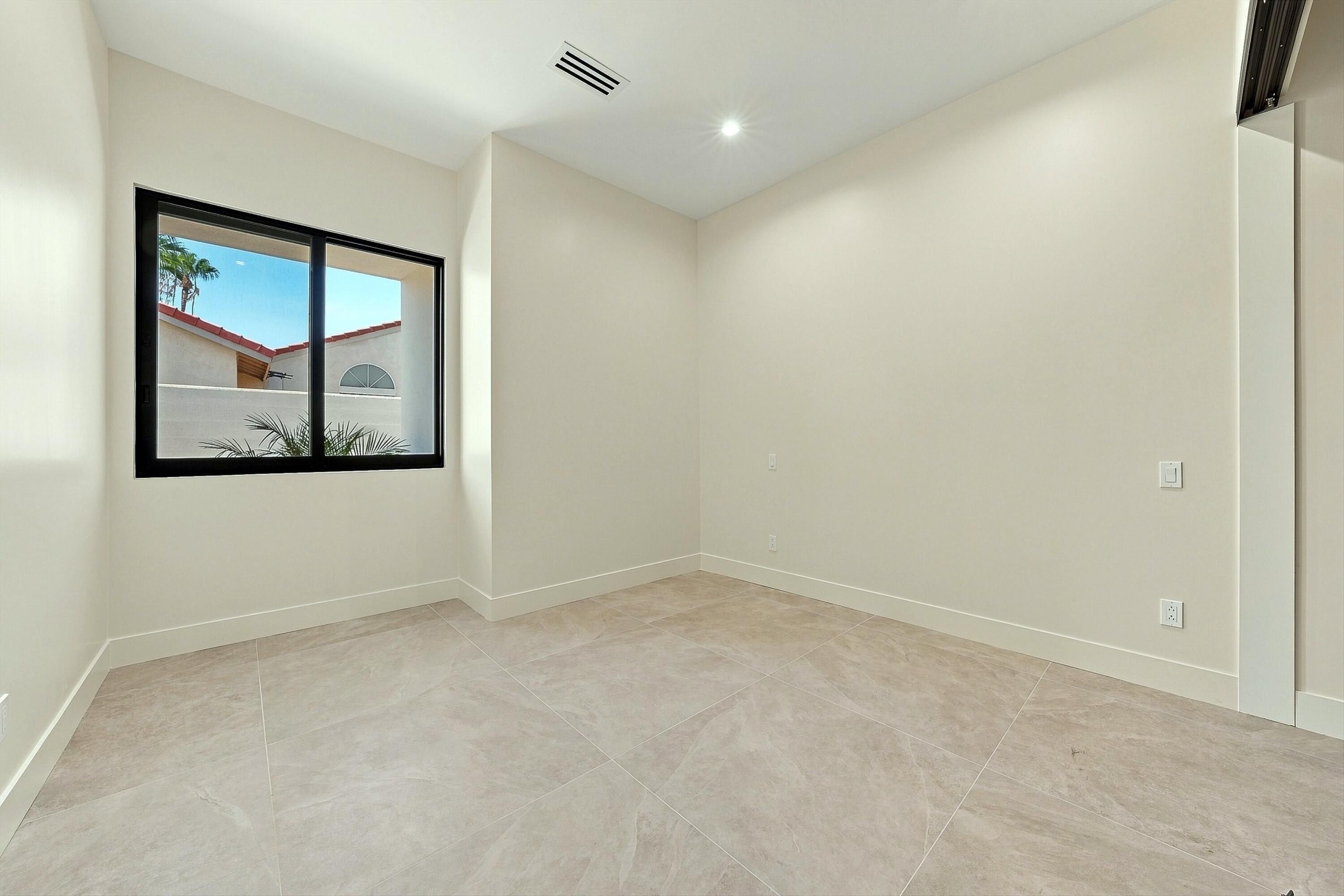 47195 Golden Bush Court. Palm Desert, CA 92260