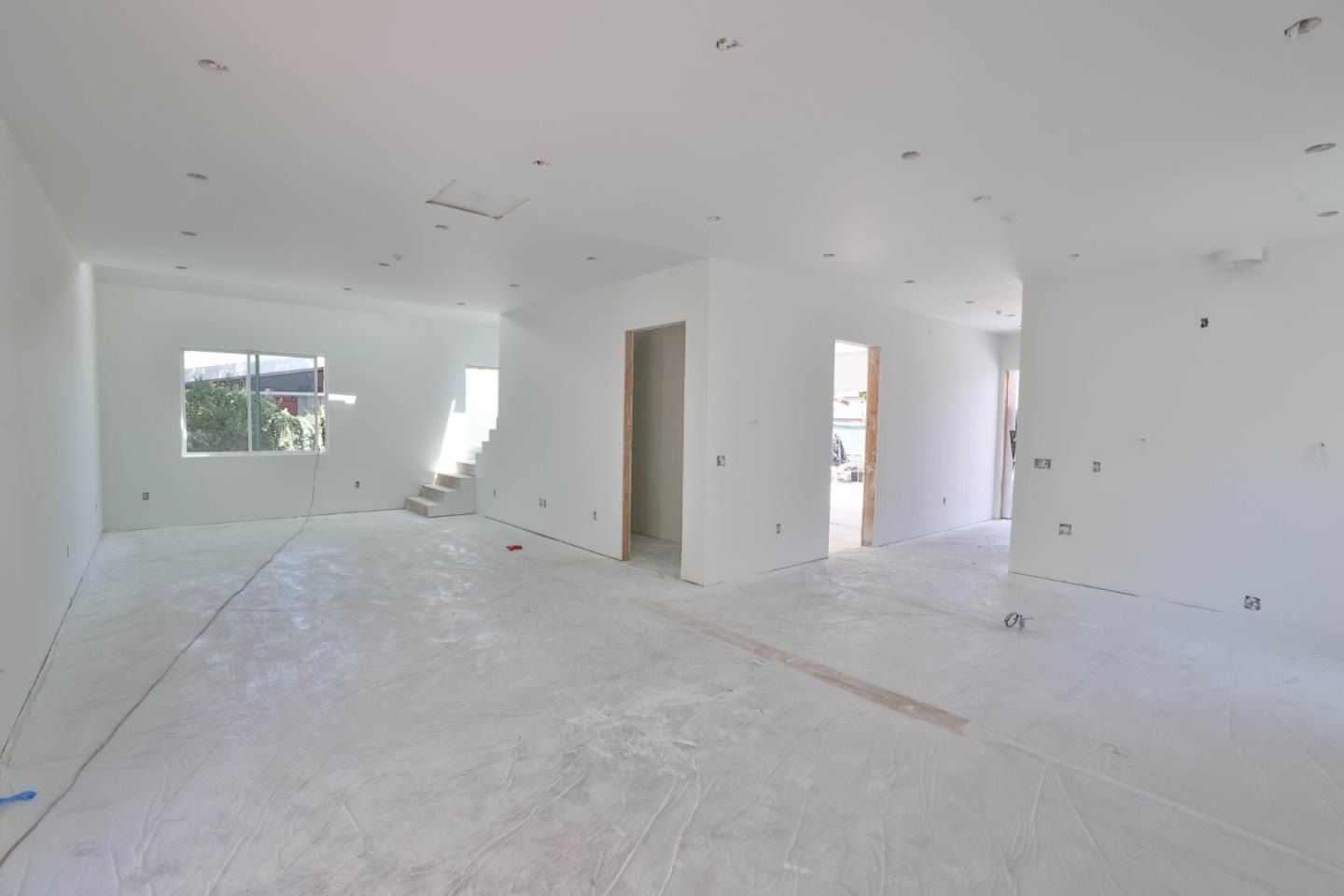 10337 Menhart Ln. Cupertino, CA 95014