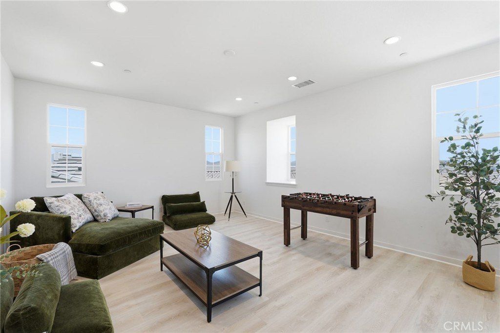 16145 Sandpiper Ave. Chino, CA 91708