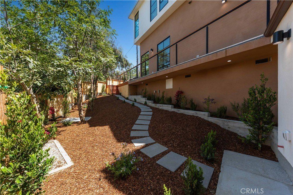 728 Bonita Dr. South Pasadena, CA 91030