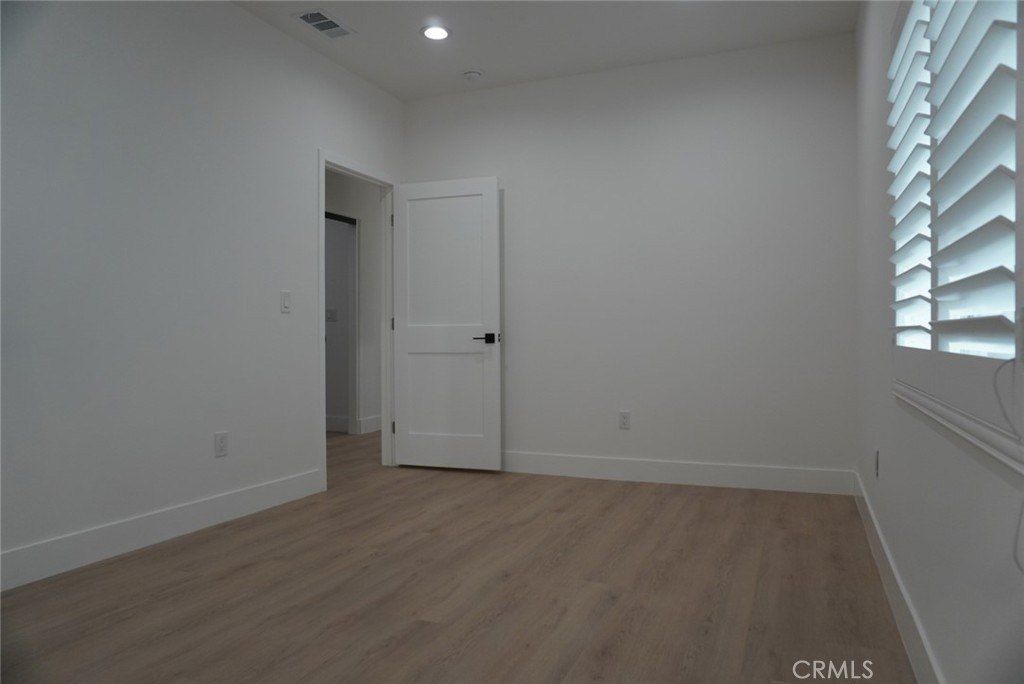 148 S Lark Ellen. West Covina, CA 91791