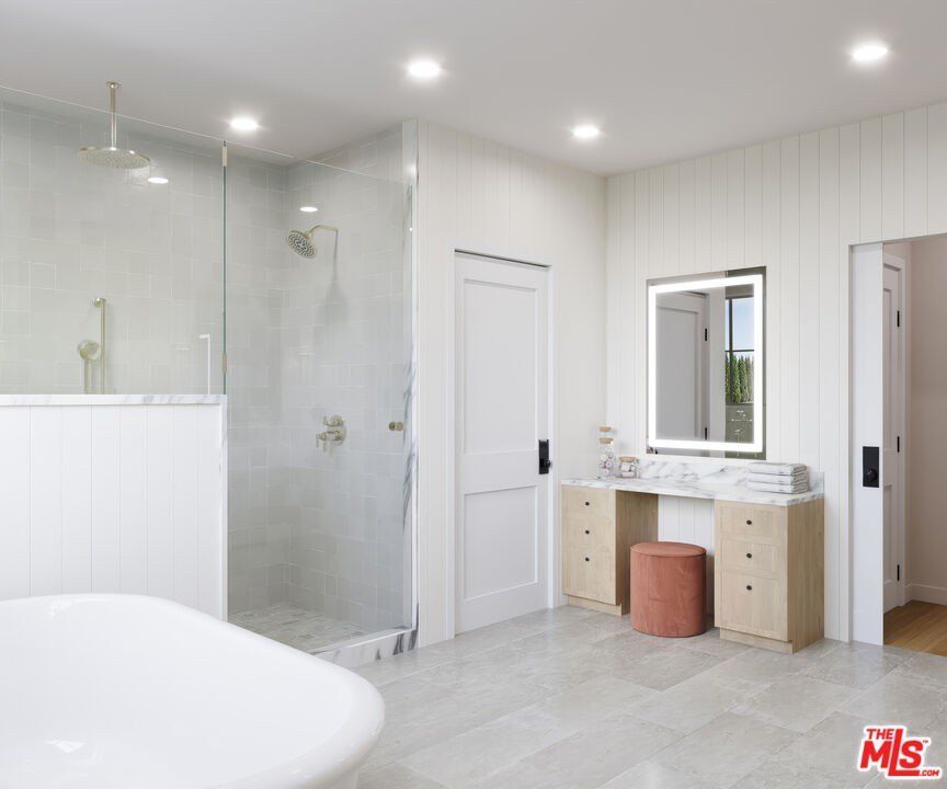 354 Entrada Dr. Santa Monica, CA 90402