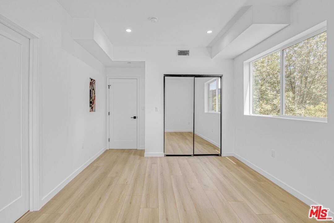 10826 Hesby Street. North Hollywood, CA 91601