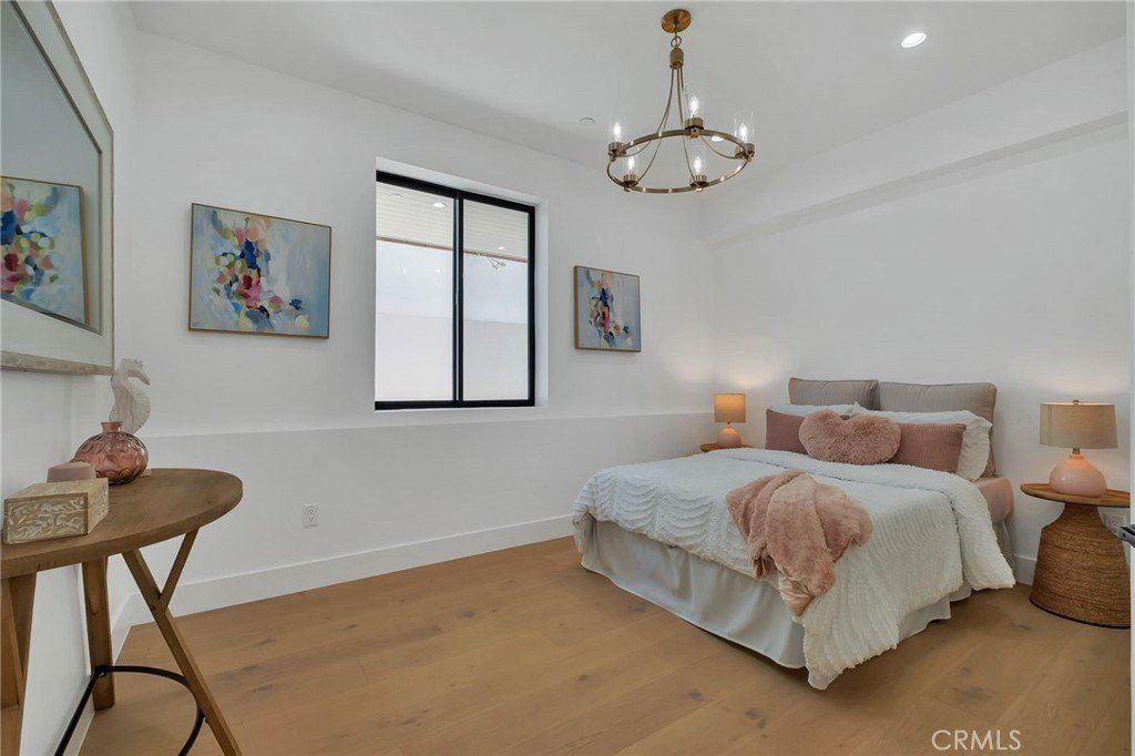 520 N Lucia. Redondo Beach, CA 90277