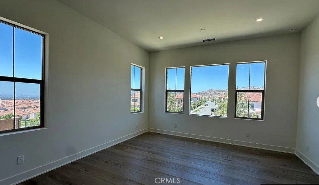 127 Campion. Irvine, CA 92618