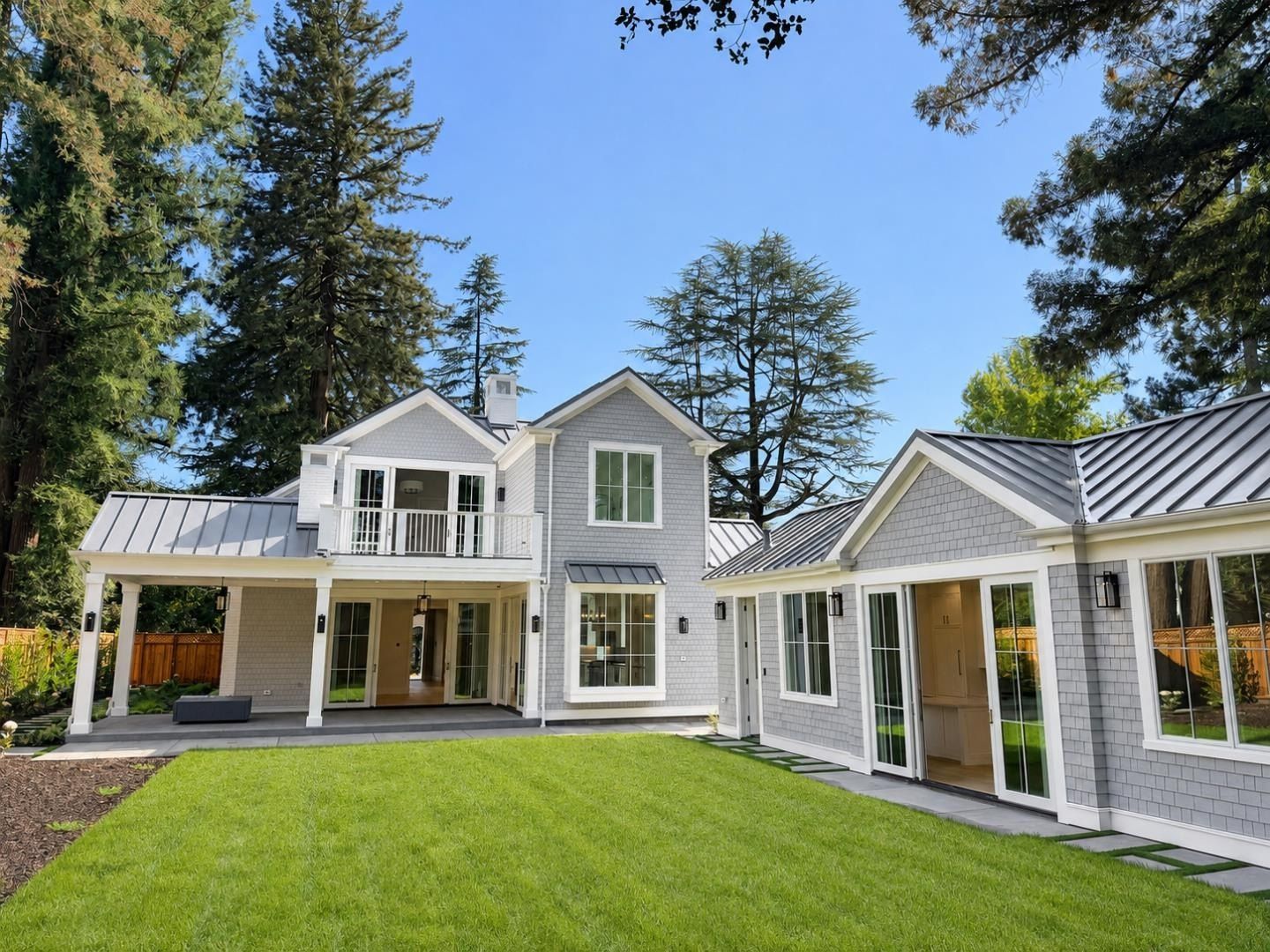 595 Hobart St. Menlo Park, CA 94025