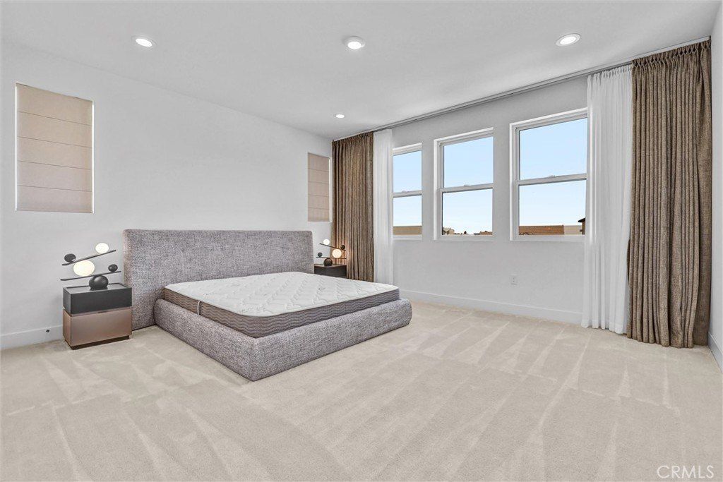 192 Creation. Irvine, CA 92618
