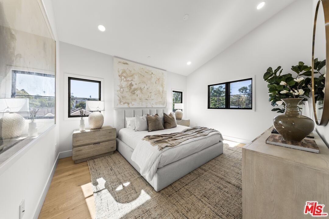 5969 W 75Th St. Los Angeles, CA 90045