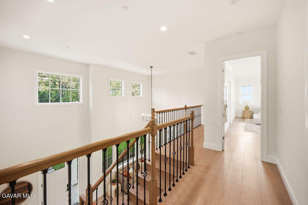 1688 E Mendocino Street. Altadena, CA 91001