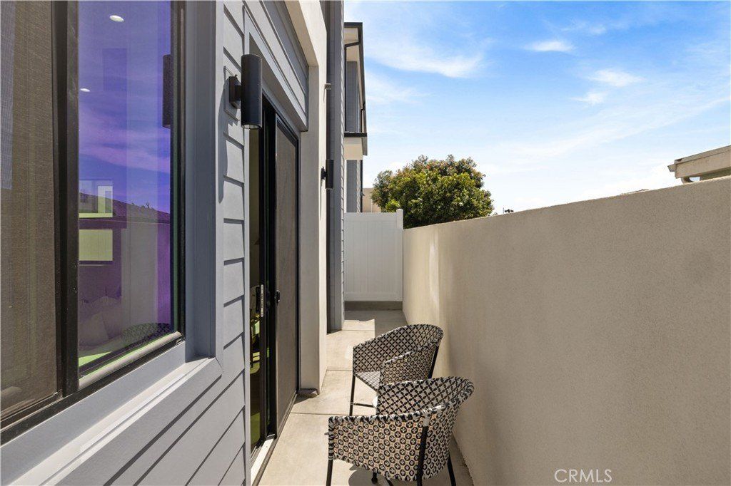 14810 Eastwood Avenue. Lawndale, CA 90260