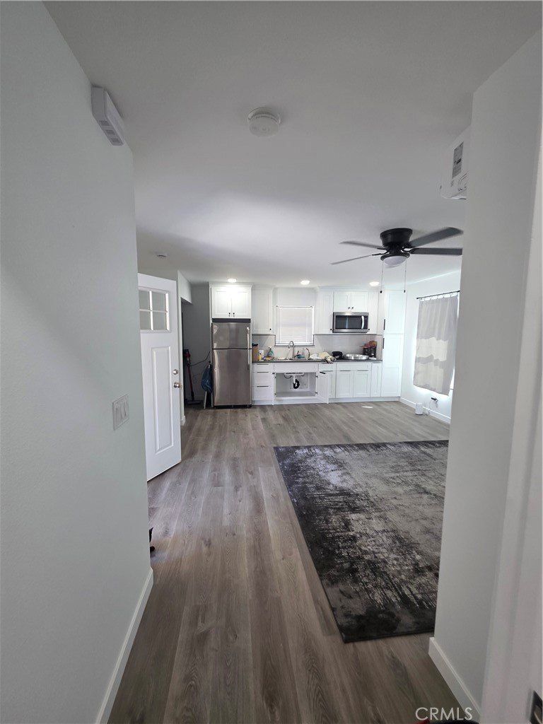 402 E Pine. Santa Ana, CA 92701