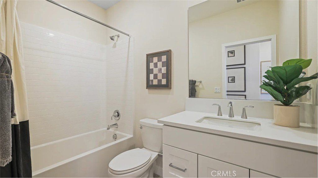 1445 Snowberry Place. Montebello, CA 90640