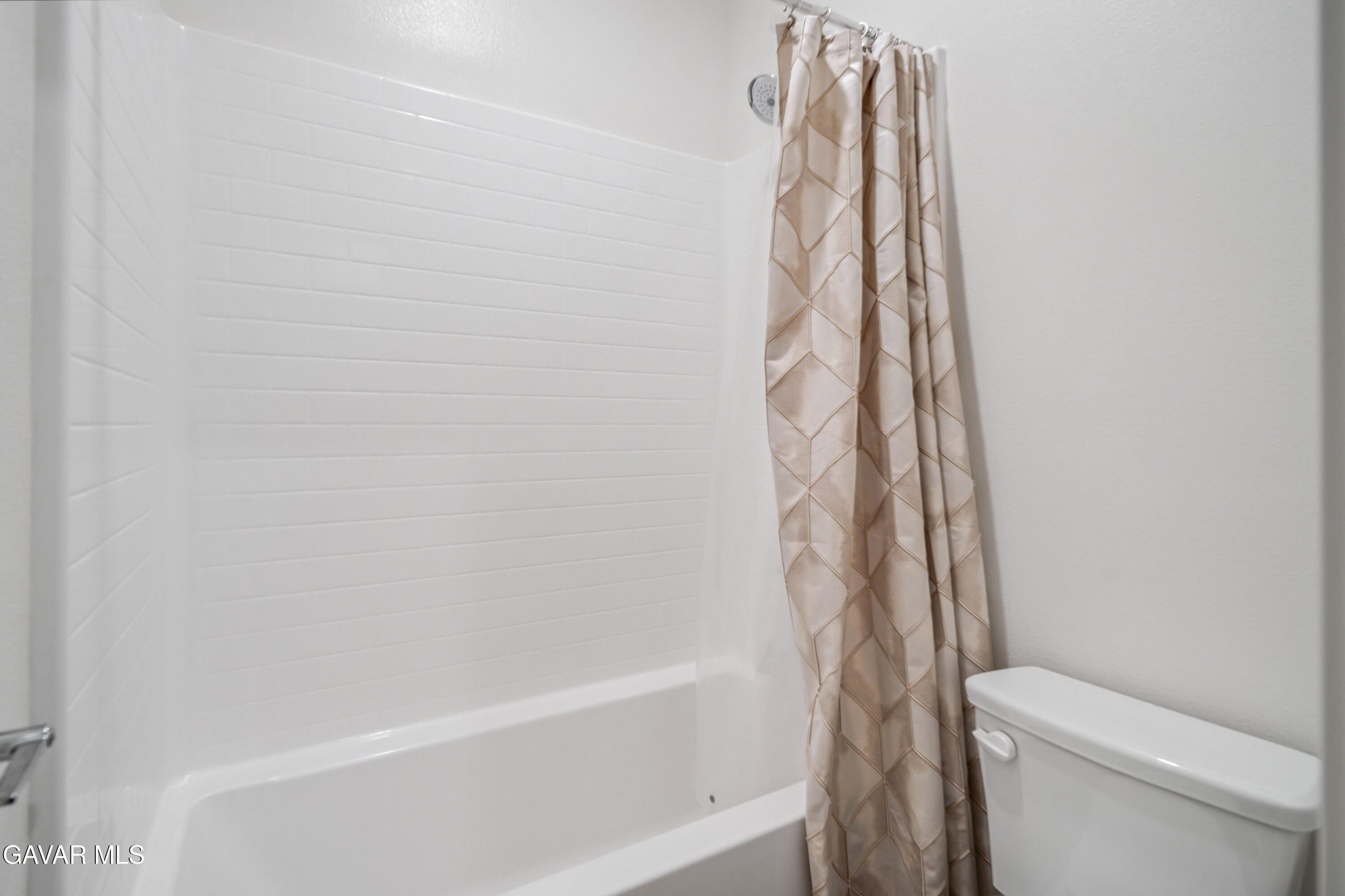 45628 E Rachel Avenue. Lancaster, CA 93535