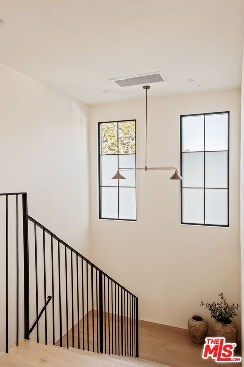 11621 Hesby St. Valley Village, CA 91601