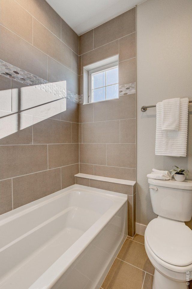 160 High Point Dr. Longmont, CO 80504