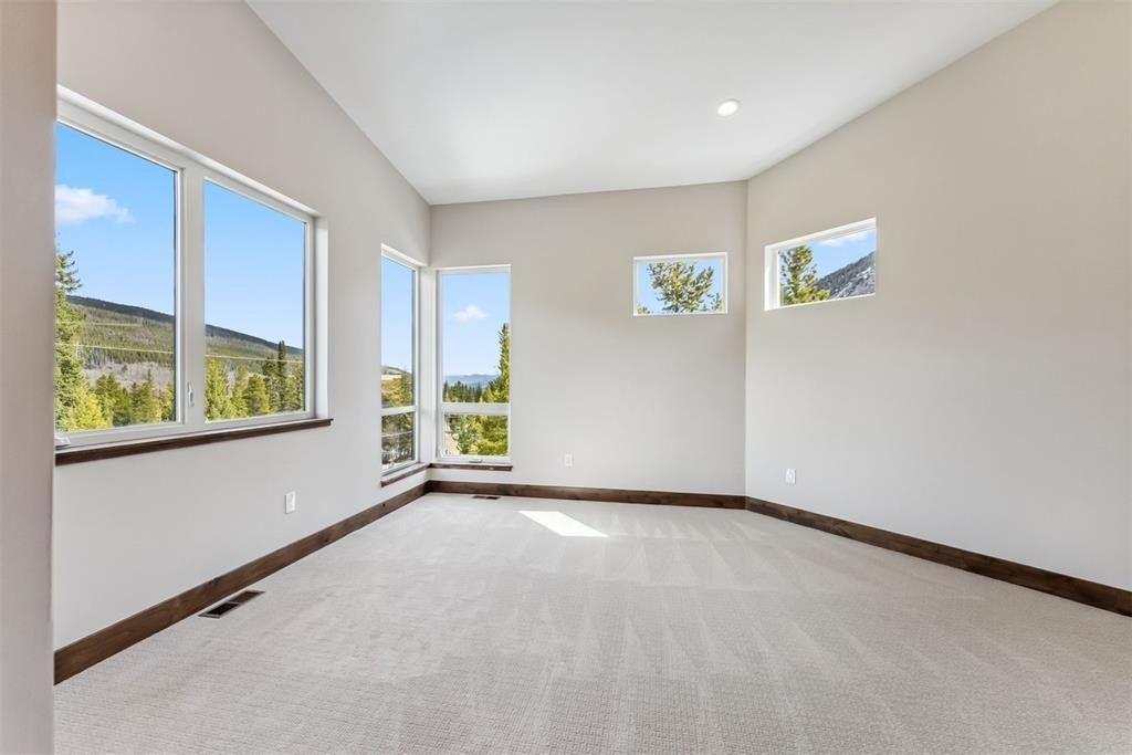 366 Cr 628. Breckenridge, CO 80424