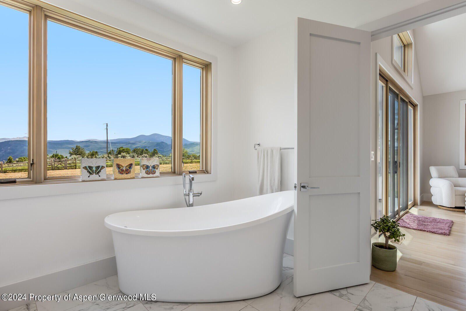 577 Fox Run Drive. Carbondale, CO 81623