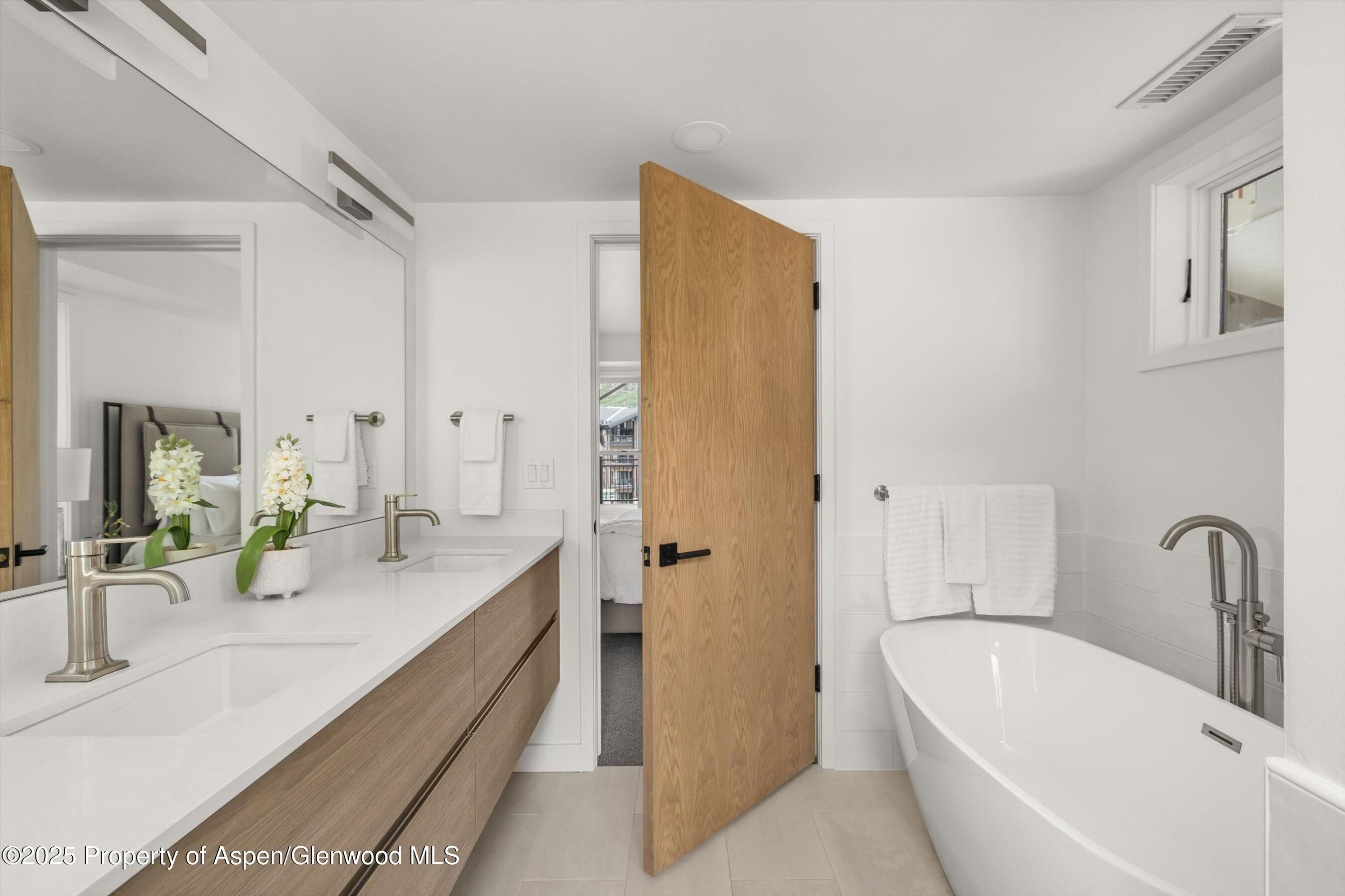 360 Wood Road Unit 501. Snowmass Village, CO 81615