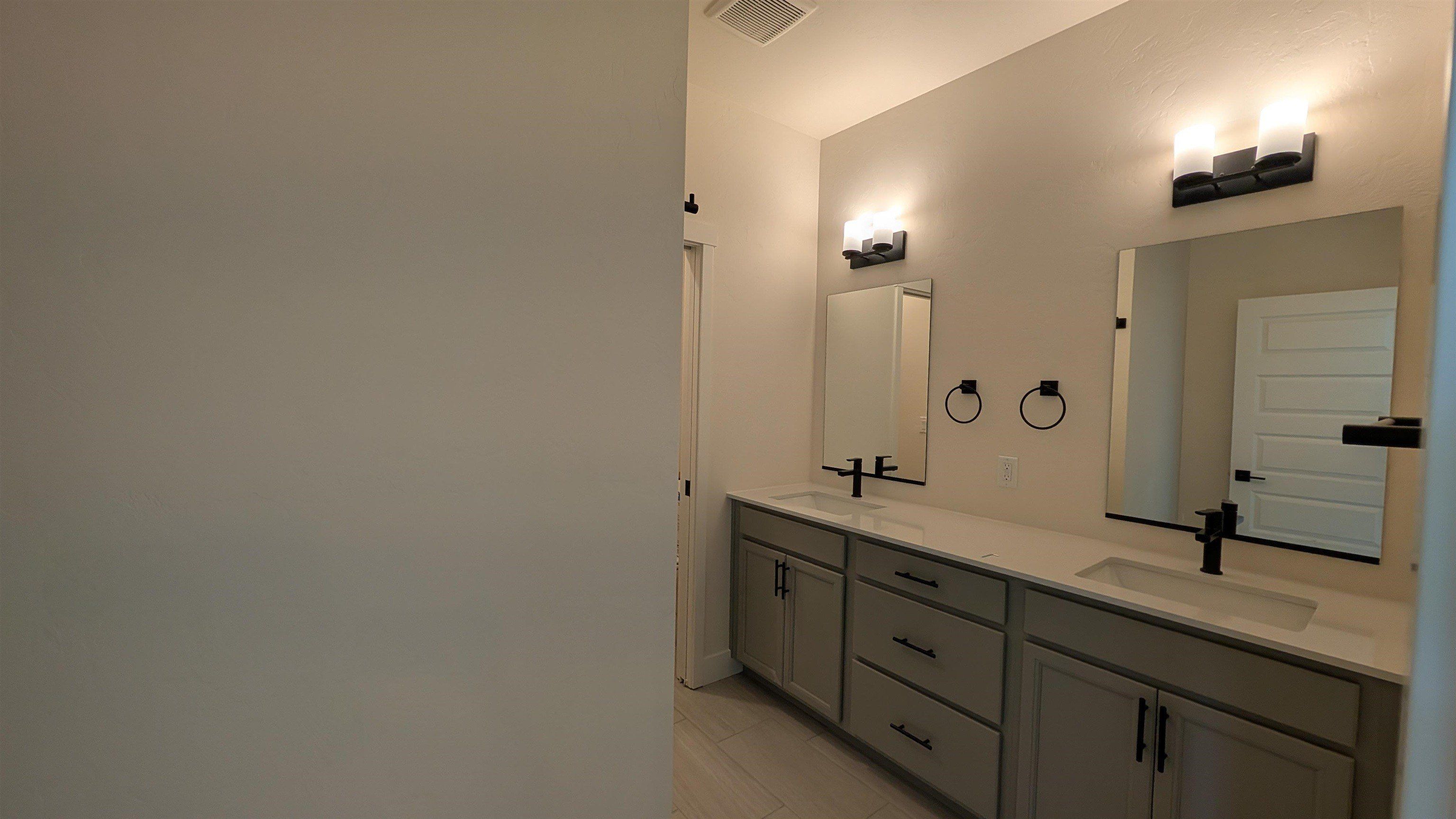 2450 Hamilton Road Unit B. Grand Junction, CO 81505