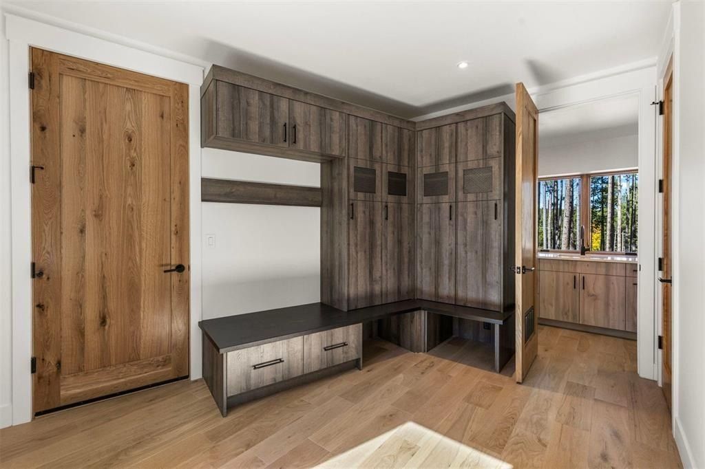 226 Barton Way. Breckenridge, CO 80424