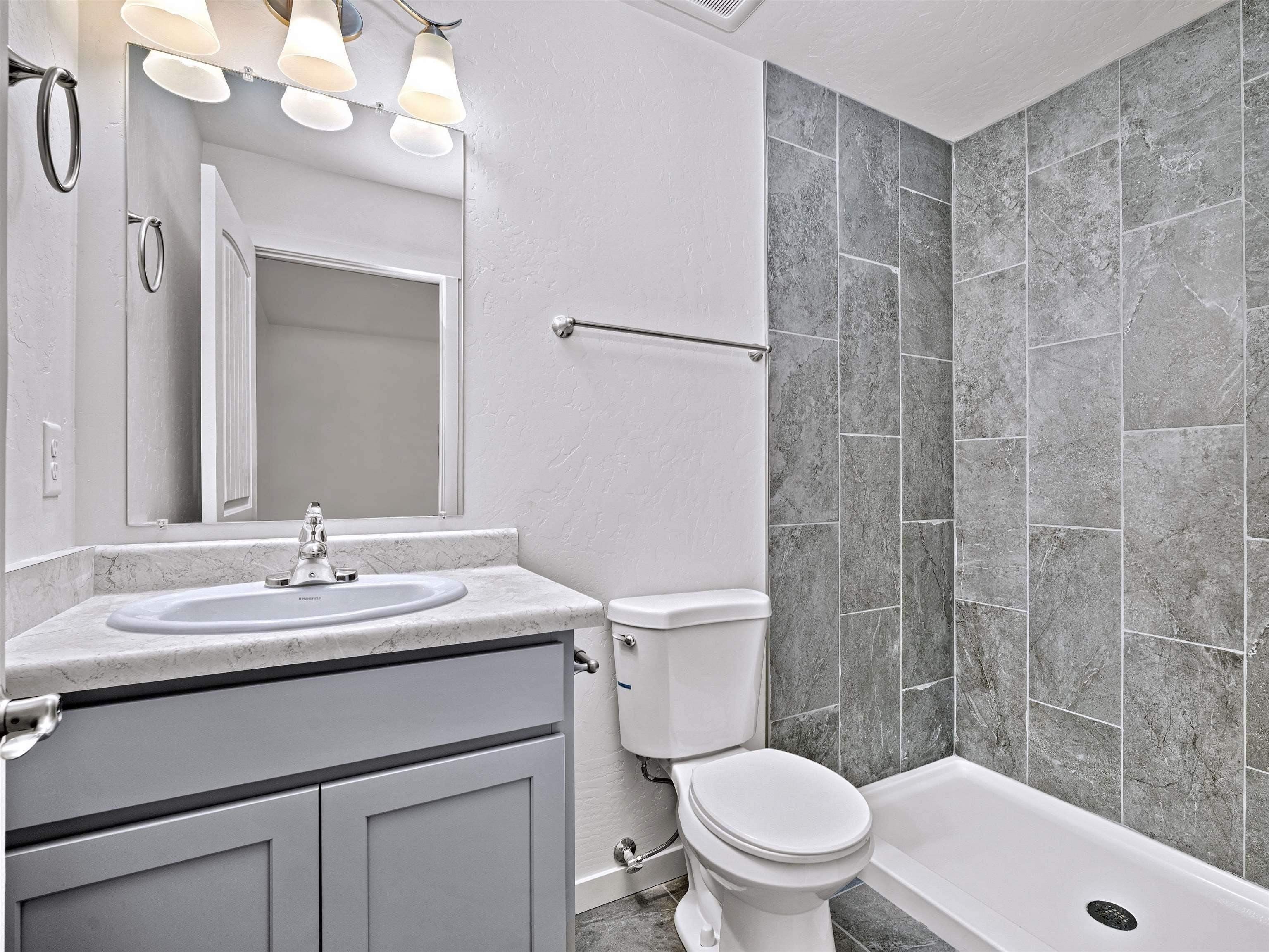 2352 Glen Canyon Avenue Unit B. Grand Junction, CO 81505