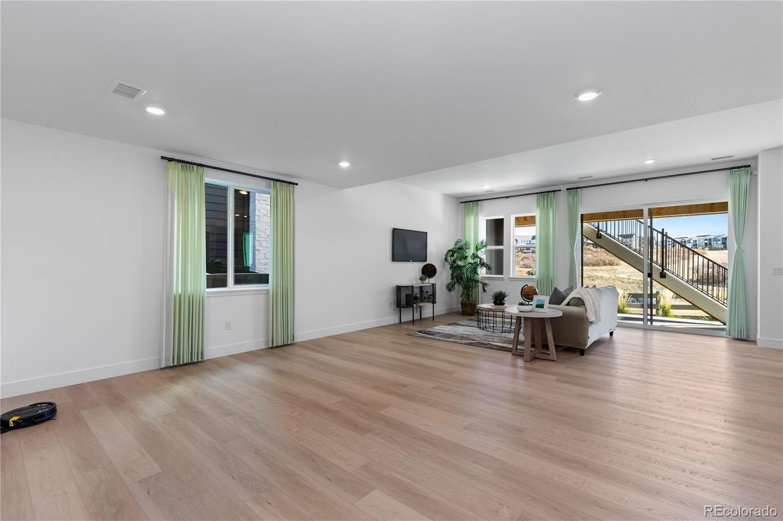 6610 Fawn Path Lane. Castle Pines, CO 80108