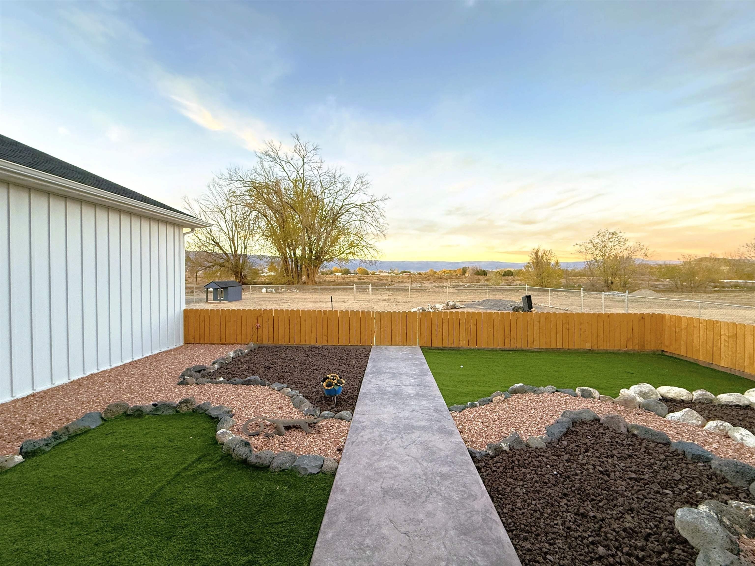 8585 Ellens Way. Austin, CO 81410