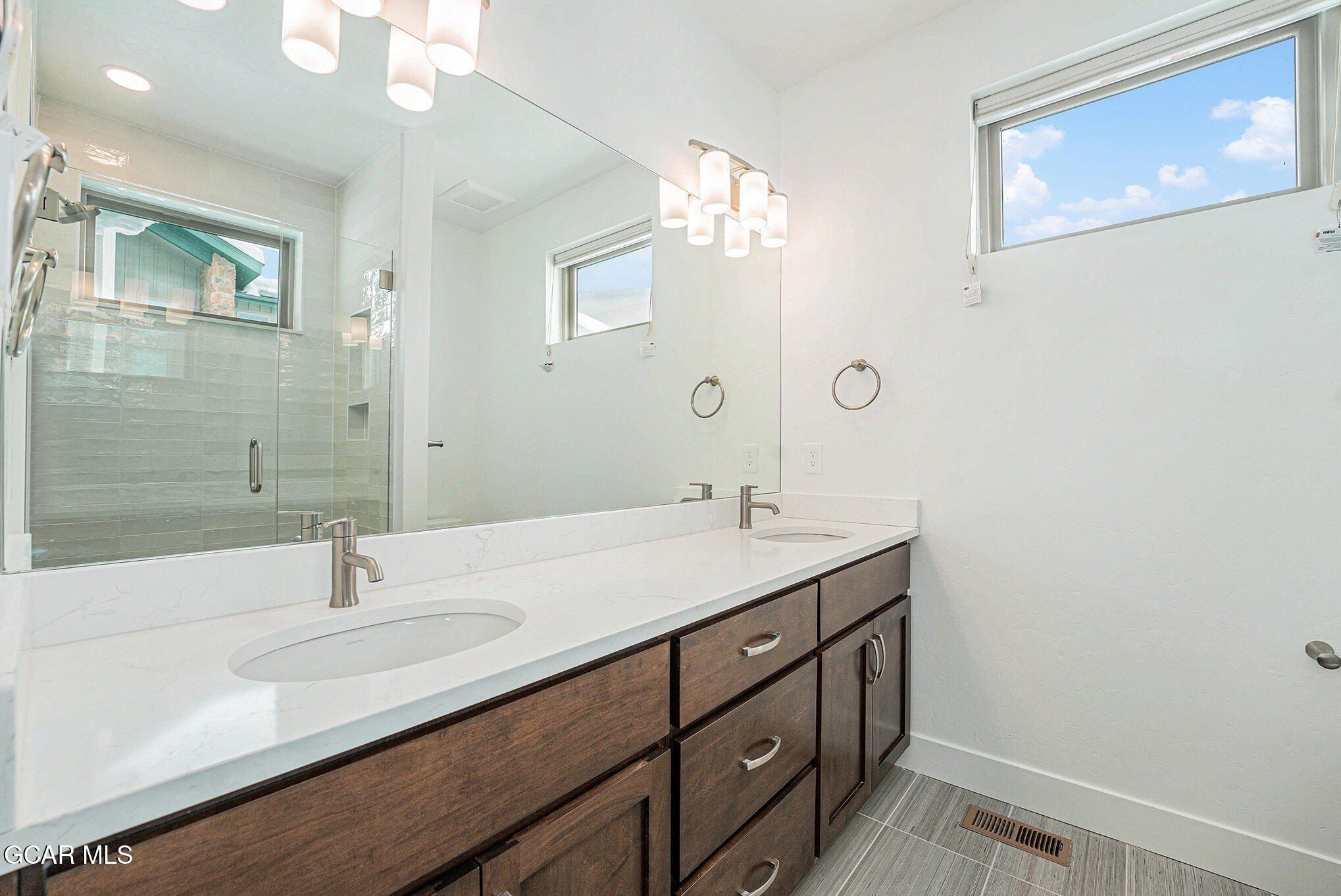 9 Explorers Avenue. Fraser, CO 80442