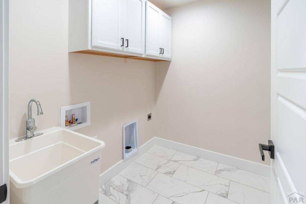 1904 N Spanish Lady Lane. Pueblo West, CO 81007