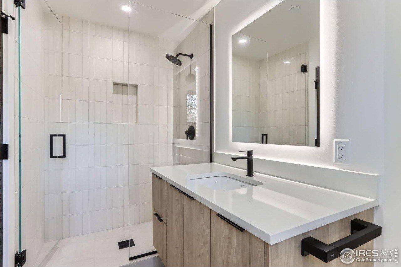 864 Iris Ave. Boulder, CO 80304