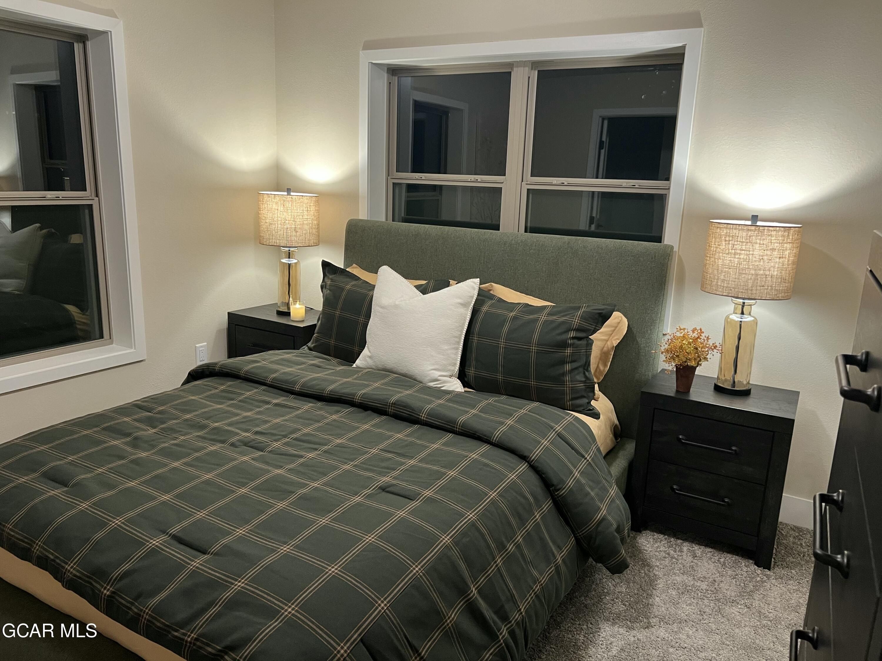 12 Hackamore. Granby, CO 80446