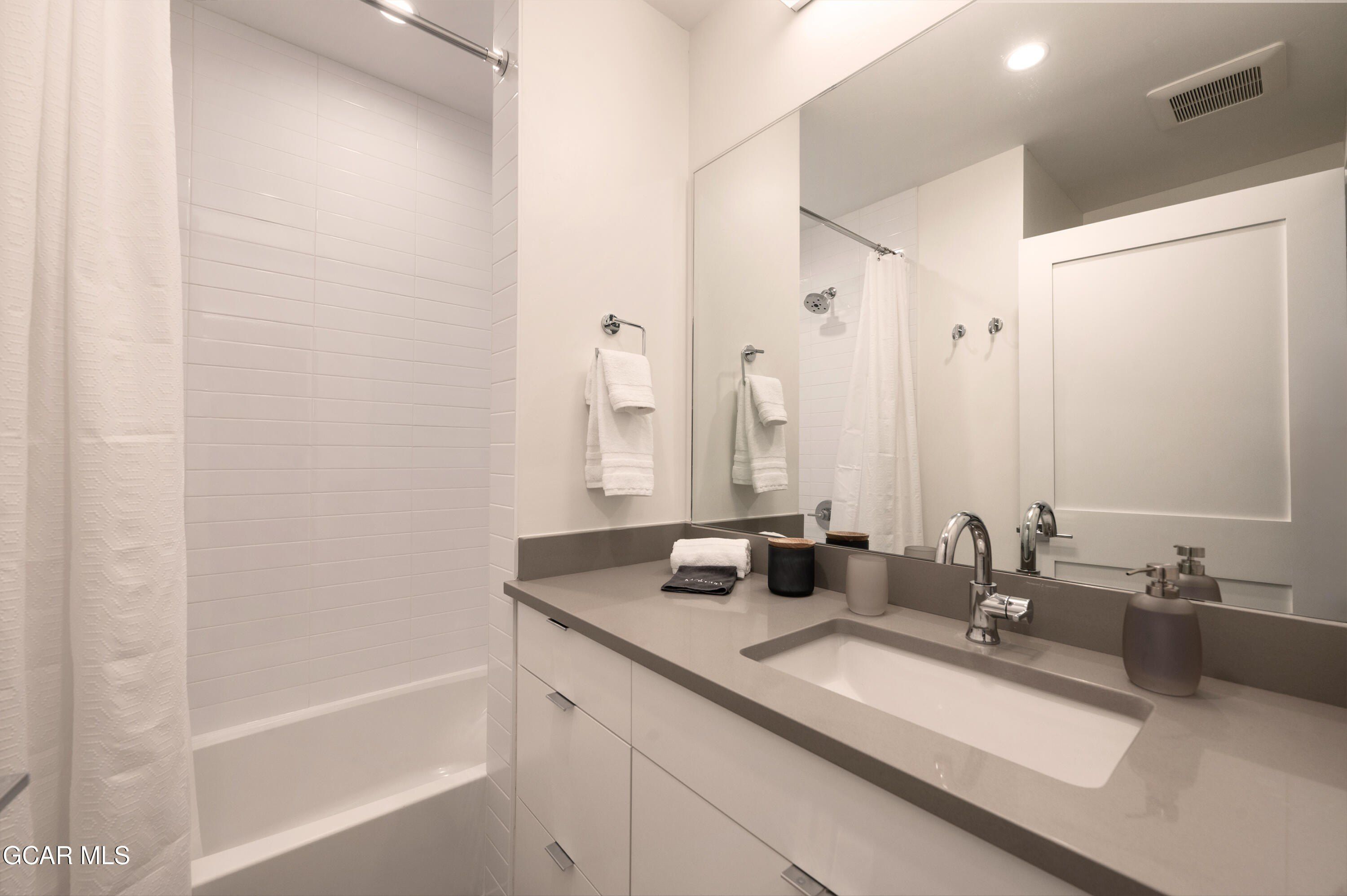 421 W Meadow Mile Gcr 840 Unit 4. Fraser, CO 80442