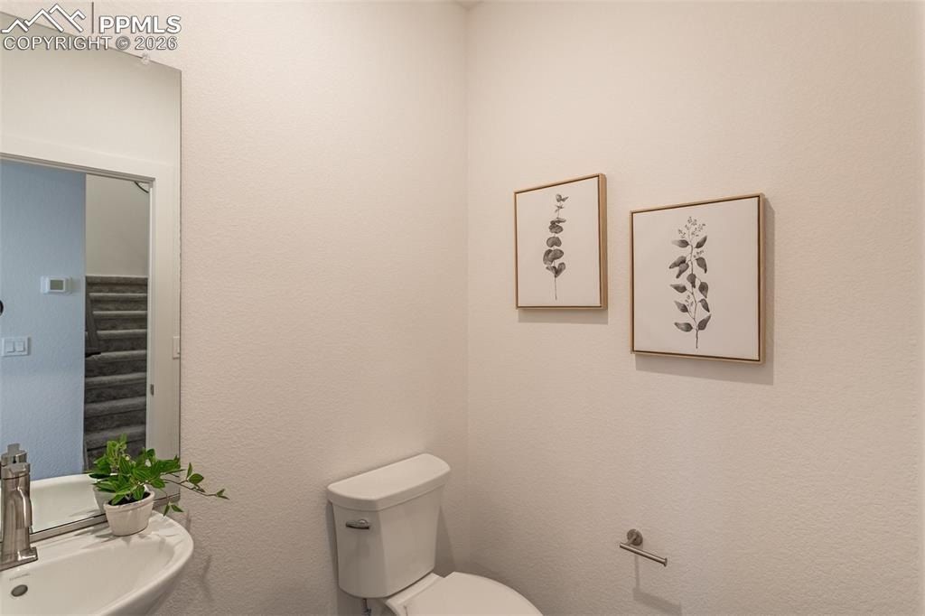 3369 Drumlin Grove. Colorado Springs, CO 80907