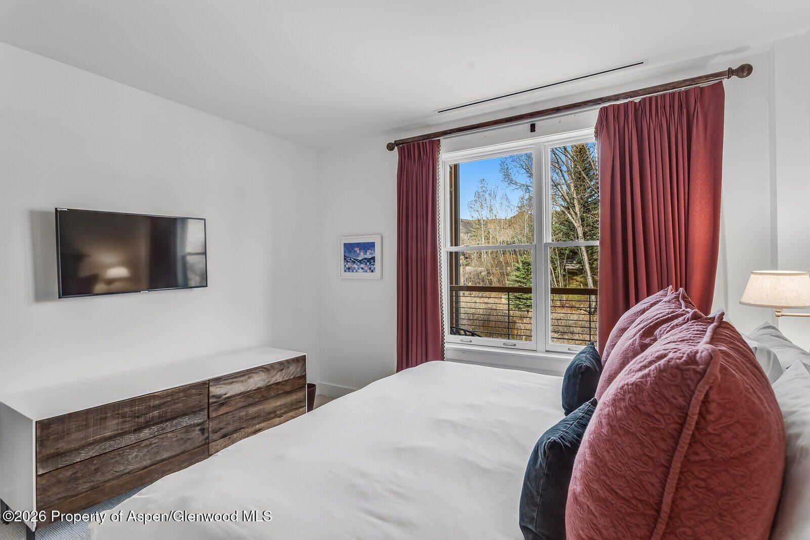 106 Clubhouse Drive Unit 173. Snowmass Village, CO 81615