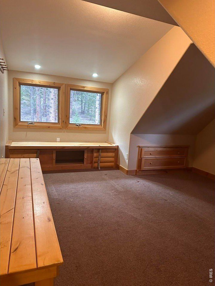 195 Rockledge Cir. Lyons, CO 80540