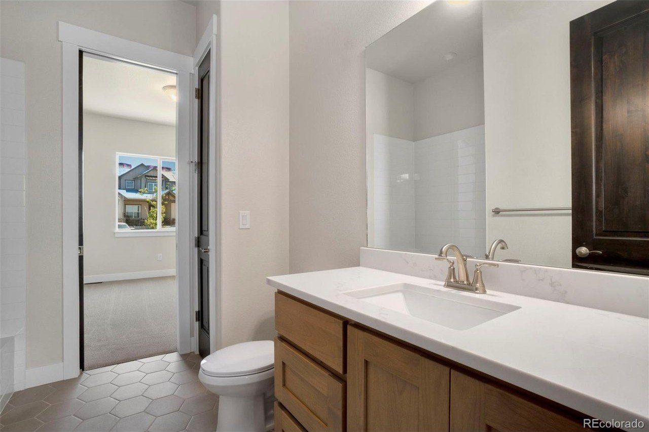 24113 E 36Th Pl. Aurora, CO 80019