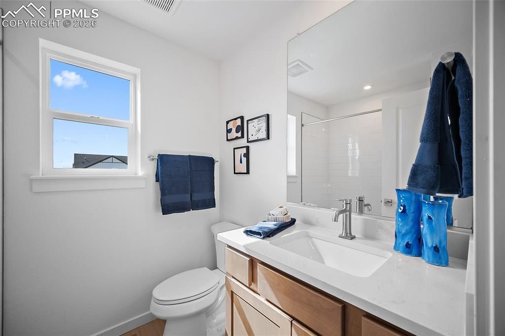 832 Beckton Heights. Colorado Springs, CO 80907