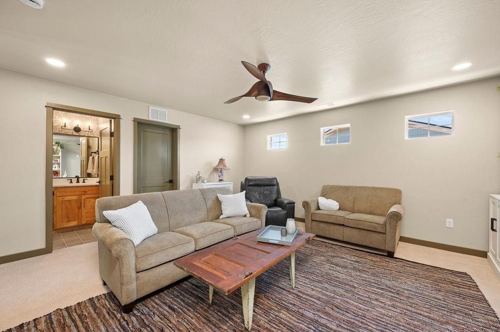 1994 Tomochic Drive. Fruita, CO 81521