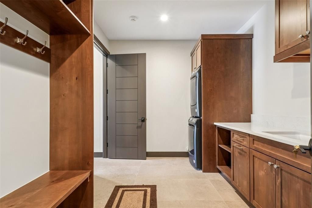 1325 Golden Eagle Road. Silverthorne, CO 80498