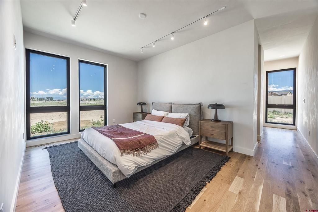 3430 Kestrel Loop. Montrose, CO 81401